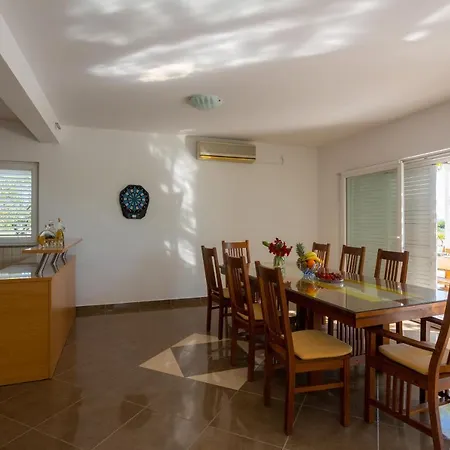 Villa Olive Tree