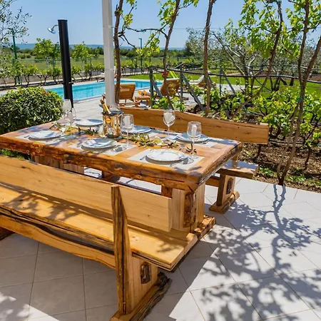 Villa Olive Tree *